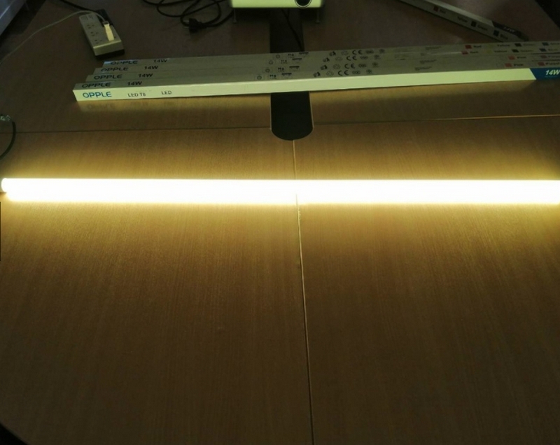 หลอด LED T8 14W สีเหลือง ออปเปิ้ล